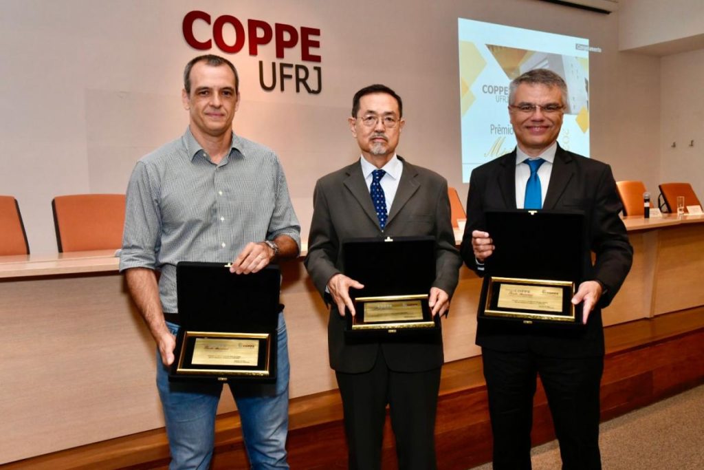 Coppe premia o mérito acadêmico e relembra Massarani e Lobo Carneiro